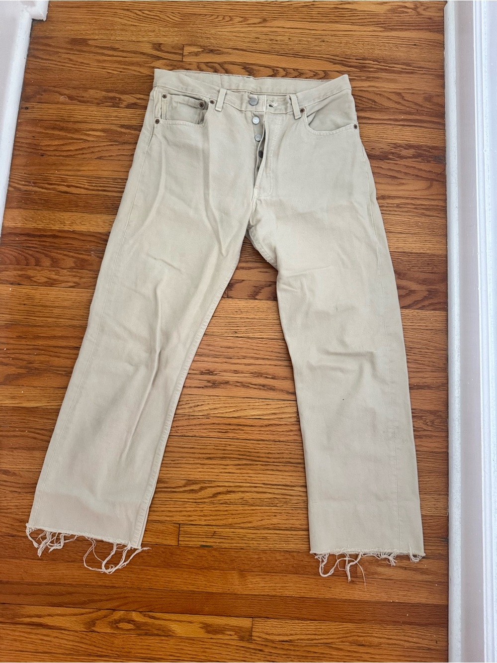 Levi's Straight Jeans in Light Beige with Raw Hem